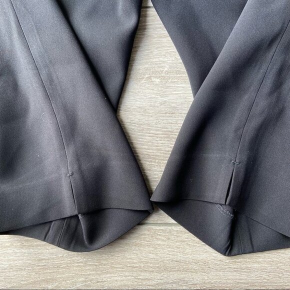 Aritzia Babaton Madiha  Short in Black - Picture 12 of 15